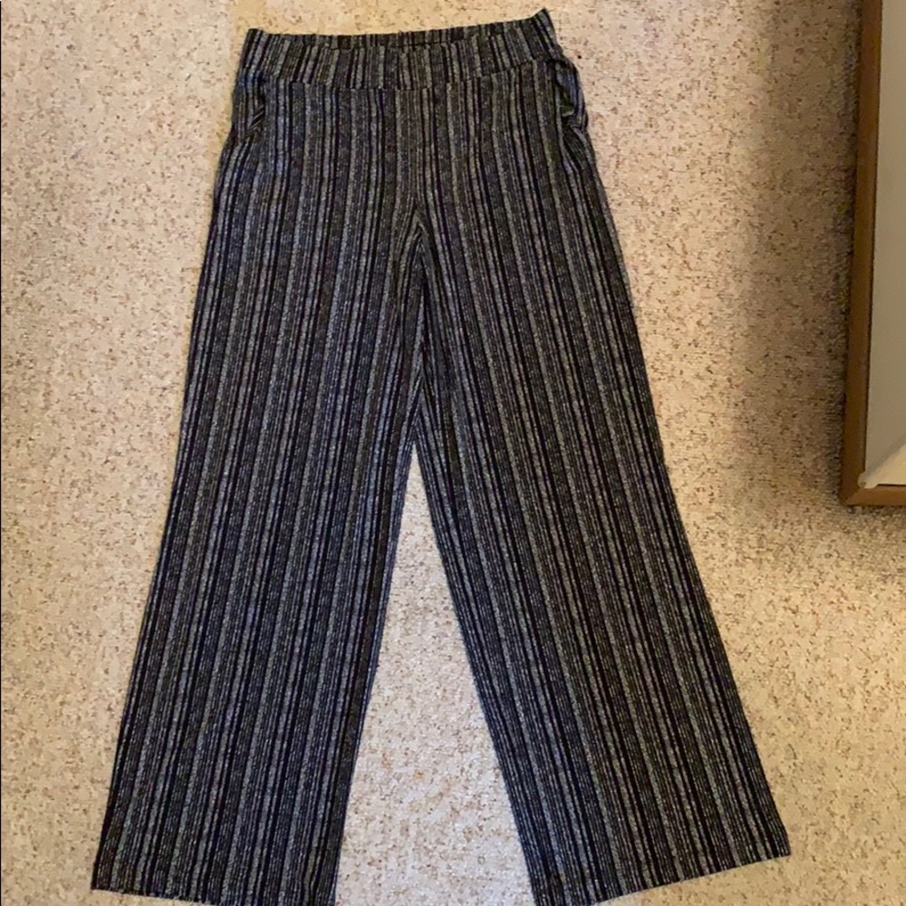 Maurices black and White pants.